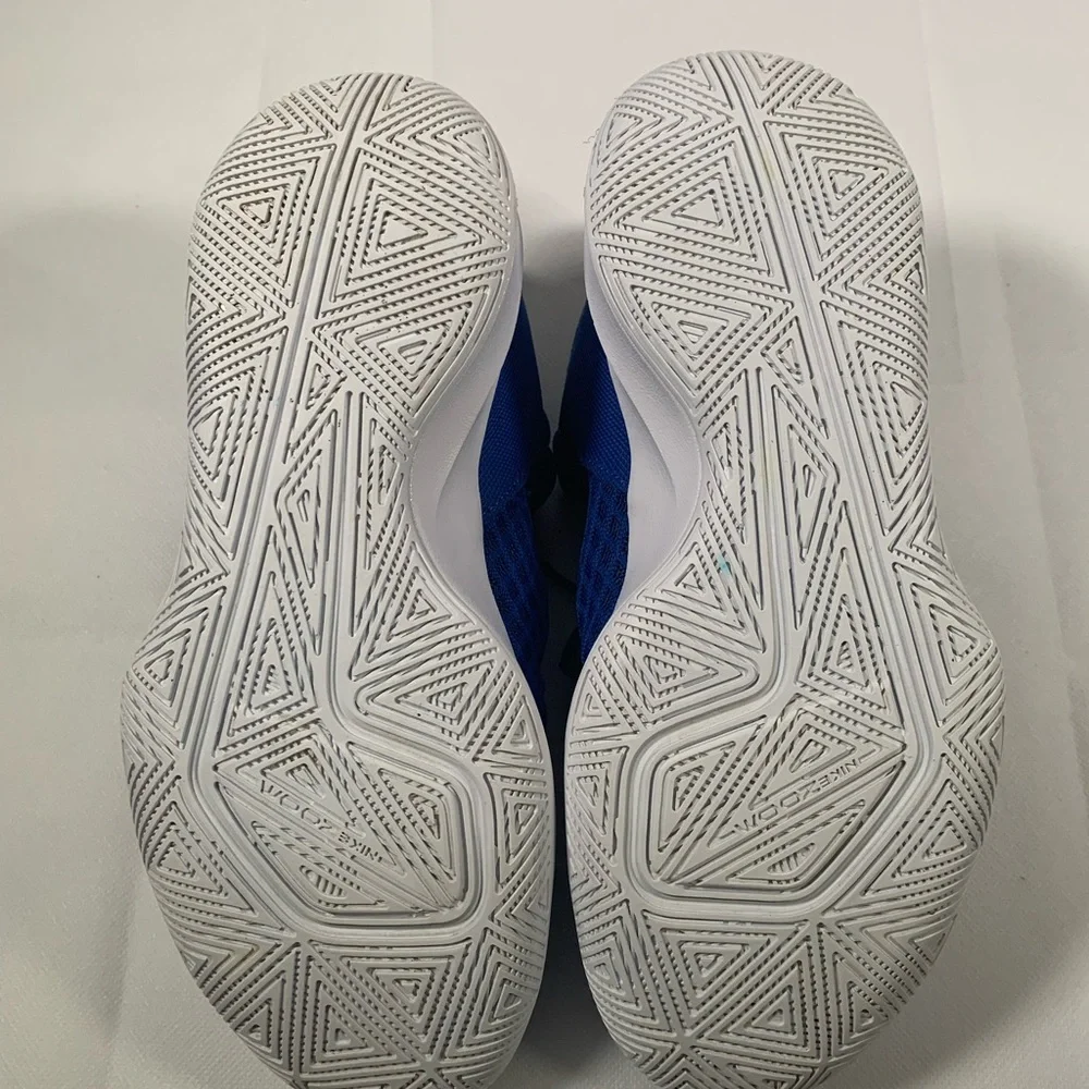 Nike Zoom Hyperspeed Volleyball Court shoes size 7.  They fit like a ladies 8.5.